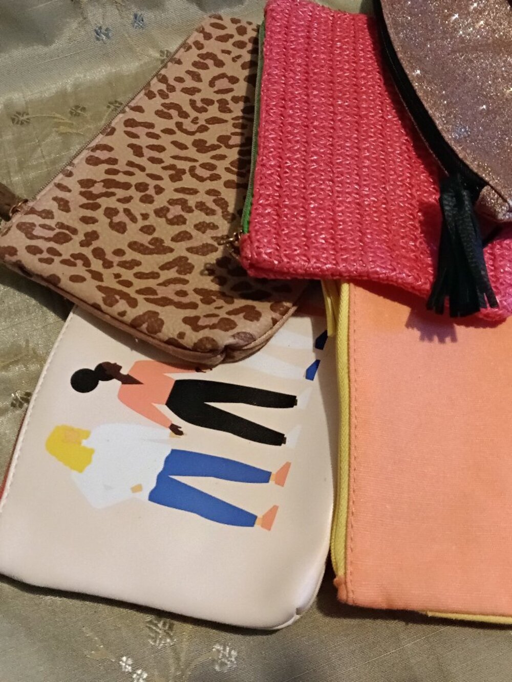 Seven ipsy cosmetic pouches - Picture 3 of 3